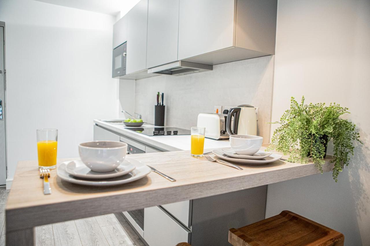 The City Chic Boutique Apartment Sheffield Exterior photo